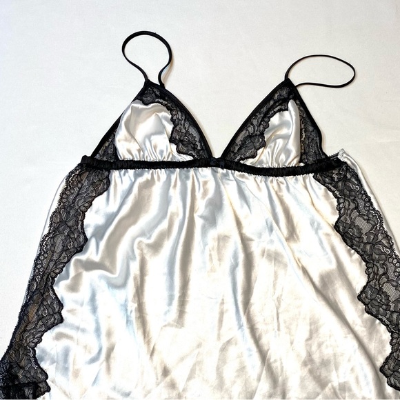 Victoria's Secret white babydoll top with black lace - Picture 7 of 7